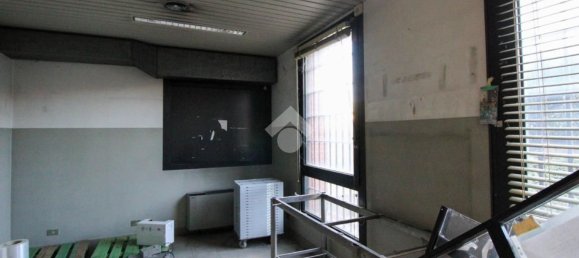 75m² Commercial property in Cavenago di Brianza, Italy No. 63633 20