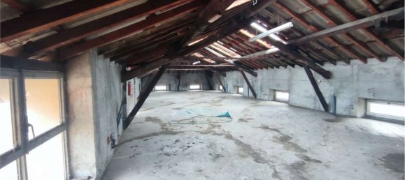 2-salle Appartement à Como, Italy No. 313825 4