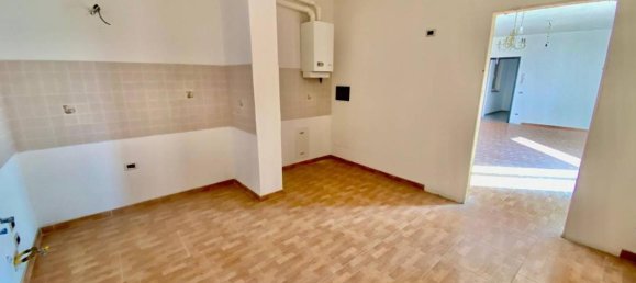 6-Zimmer Villa in Fiorenzuola d'Arda, Italy, Nr. 37625 4