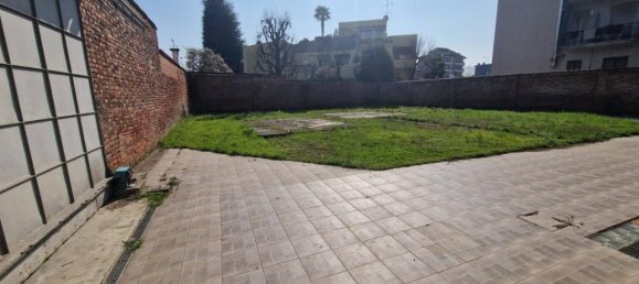 5 rooms Apartment in Rho, Italy No. 38942 48