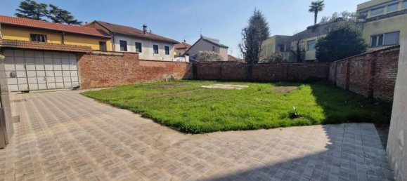 5 rooms Apartment in Rho, Italy No. 38942 26