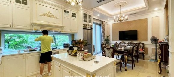 4 bedrooms Villa in Long Bien, Vietnam No. 679 5