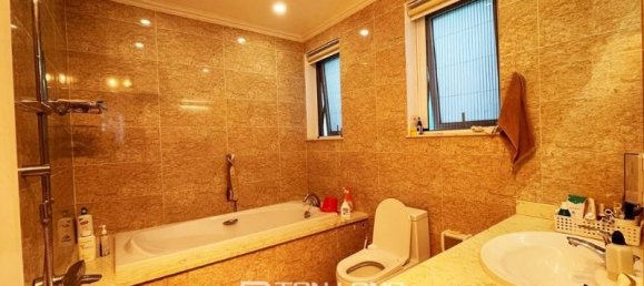 4 bedrooms Villa in Long Bien, Vietnam No. 679 18