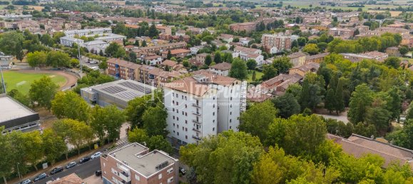 1 bedroom Apartment in Medicina, Italy No. 335341 10