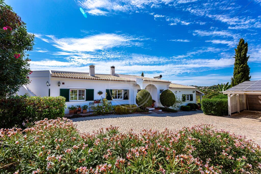 4 bedrooms Villa in Tavira, Portugal No. 354950