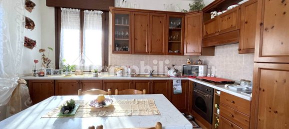 5 bedrooms Villa in Porto Viro, Italy No. 220639 7