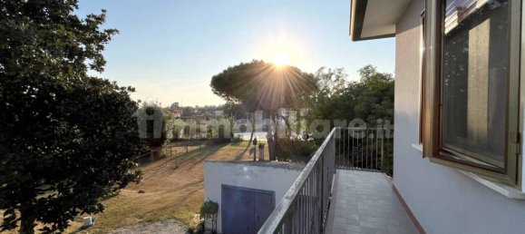 5 bedrooms Villa in Porto Viro, Italy No. 220639 5