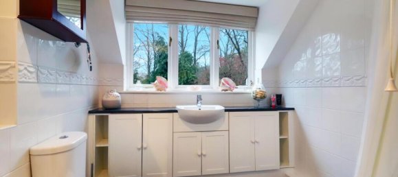 4 Schlafzimmer Haus in Farnham, United Kingdom, Nr. 13764 45