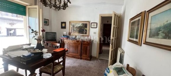4 Schlafzimmer Wohnung in Reggio Calabria, Italy, Nr. 337350 6