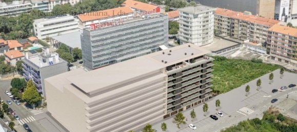 Propriété commerciale à Porto, Portugal 75m² No. 15682 3