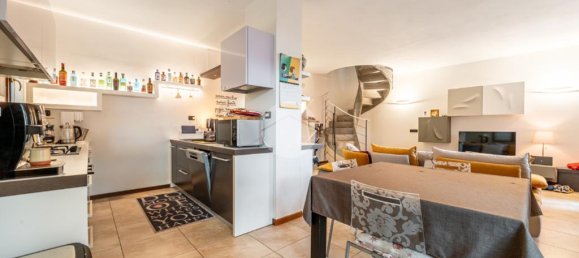 2 bedrooms Villa in Lavagno, Italy No. 314463 3