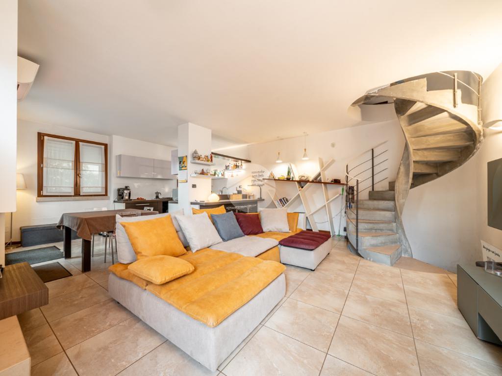 2 bedrooms Villa in Lavagno, Italy No. 314463