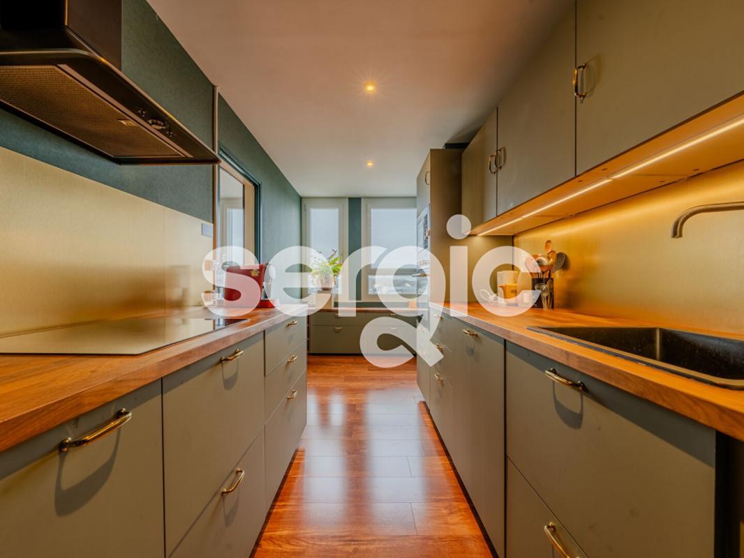 Apartamento de 3 dormitorios en Arras, France No. 46046