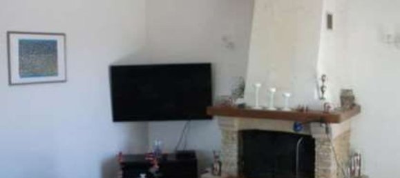 7-salle Appartement à Magliano Romano, Italy No. 200546 3