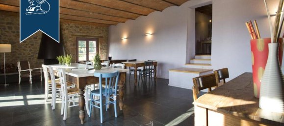 9 Schlafzimmer Gewerbliche Immobilie in Montegabbione, Italy, Nr. 320310 24