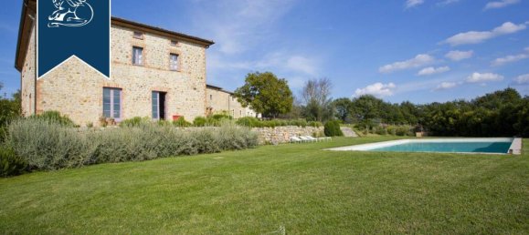 9 Schlafzimmer Gewerbliche Immobilie in Montegabbione, Italy, Nr. 320310 8