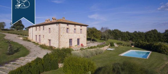 9 Schlafzimmer Gewerbliche Immobilie in Montegabbione, Italy, Nr. 320310 6