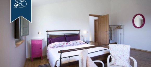 9 Schlafzimmer Gewerbliche Immobilie in Montegabbione, Italy, Nr. 320310 44