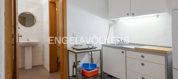 88m² Commercial property in Lisbon, Portugal No. 94488 12