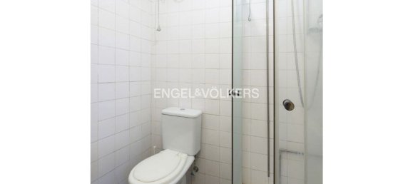 88m² Commercial property in Lisbon, Portugal No. 94488 14