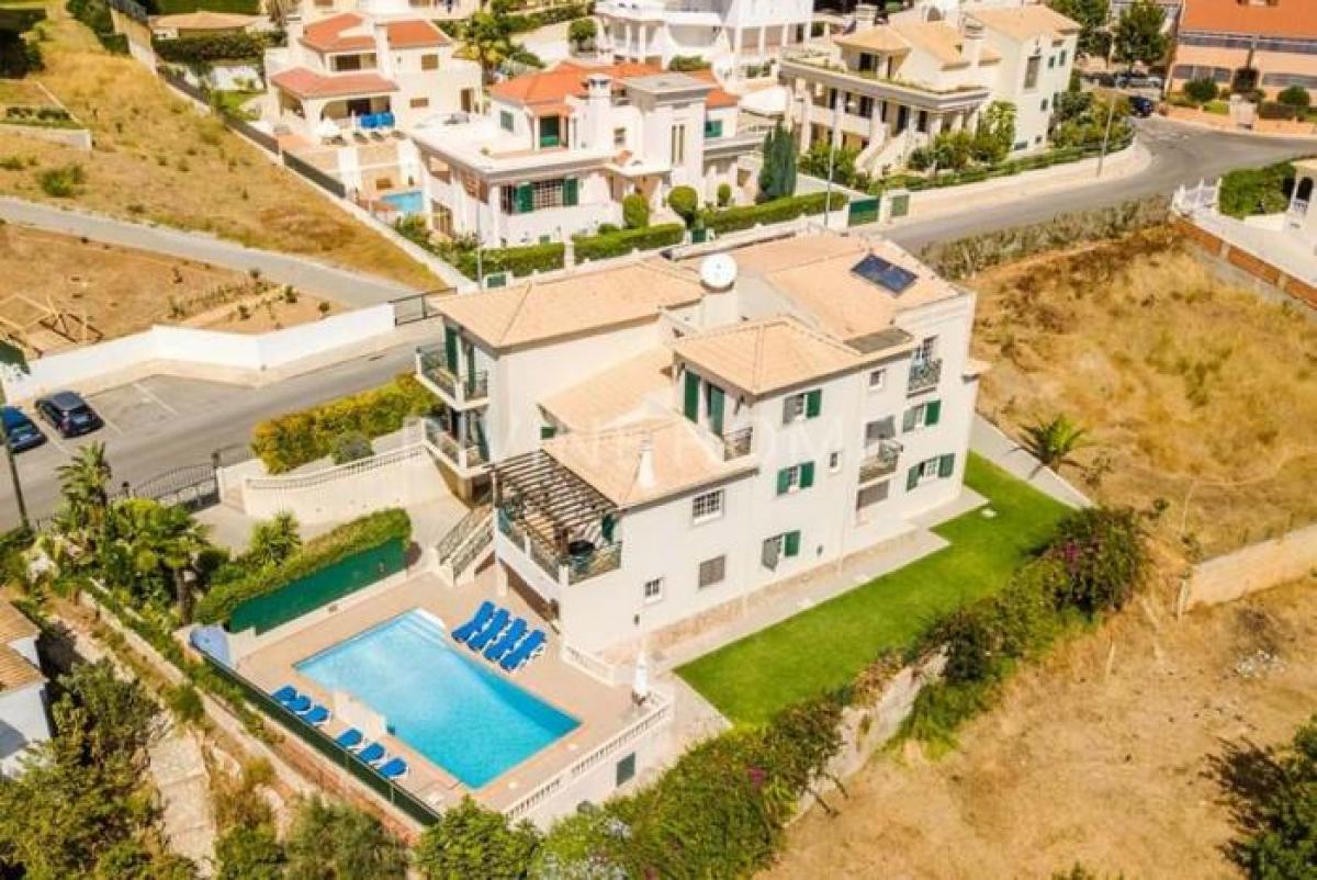 Villa T8 em Albufeira, Portugal N.º 2838