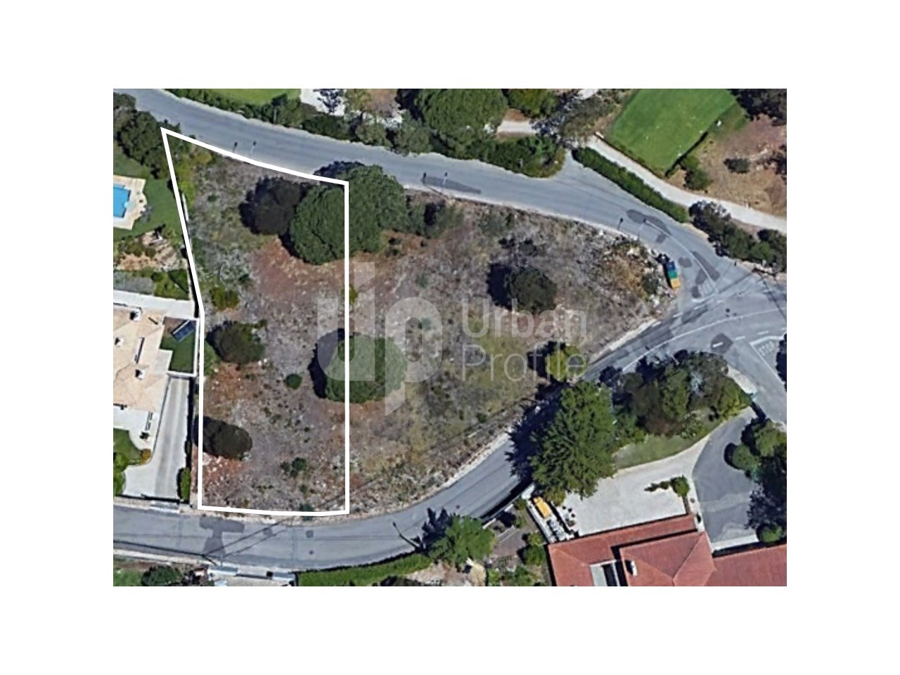 1251m² Land in Cascais, Portugal No. 122348