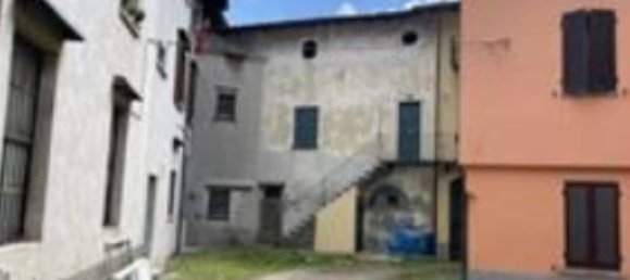 2-salle Appartement à Civate, Italy No. 8114 2