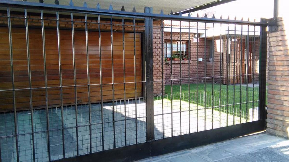3 bedrooms House in Cordoba, Argentina No. 63384