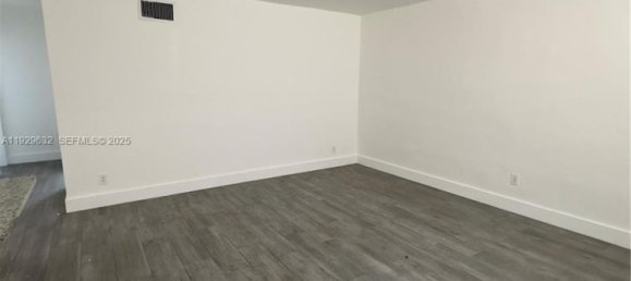1 Schlafzimmer Villa in Miami, USA, Nr. 614747 9