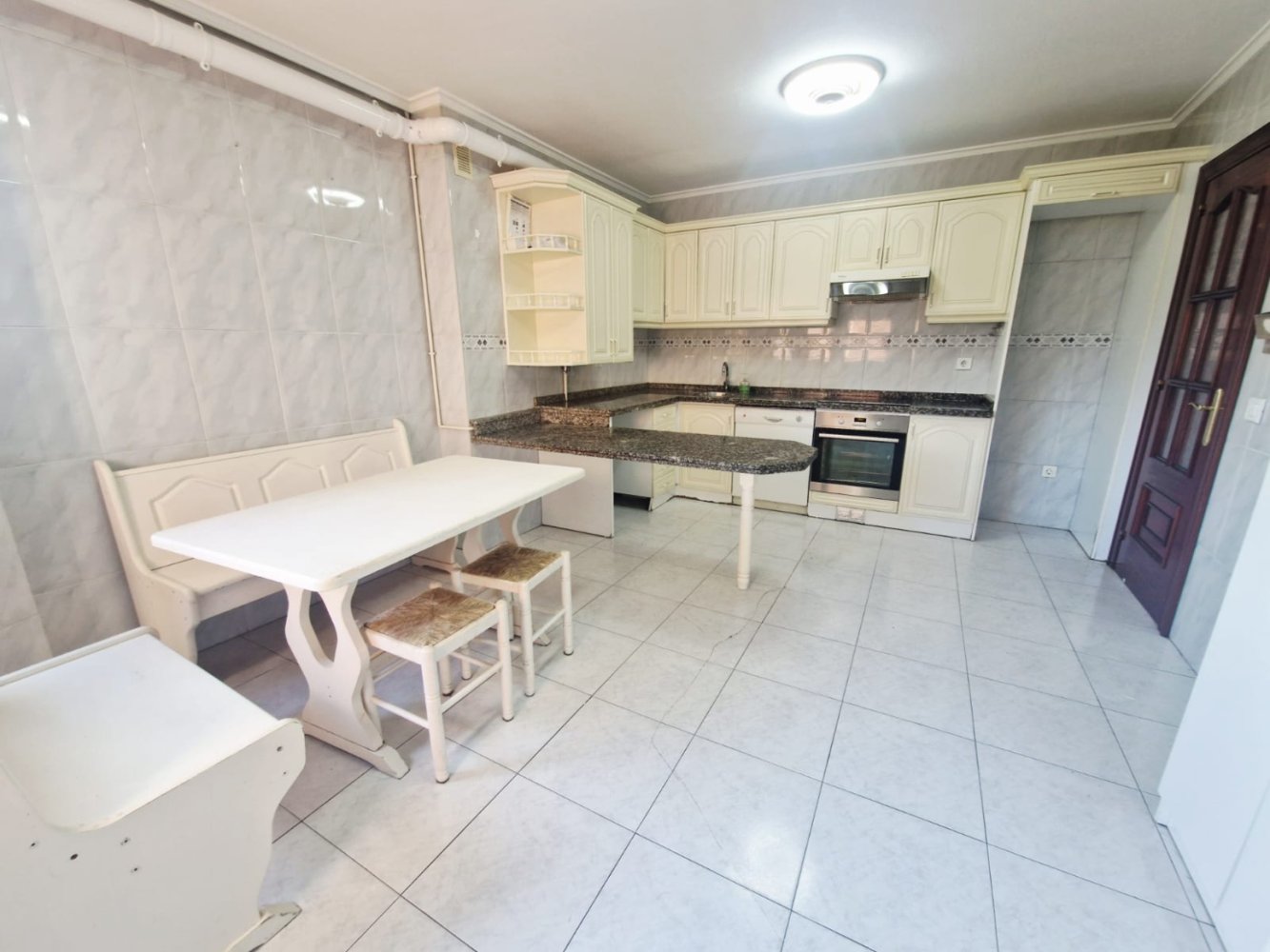 3 غرف نوم شقة في Aviles, Spain رقم 261662