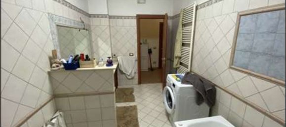6 rooms House in Sonnino, Italy No. 182252 4