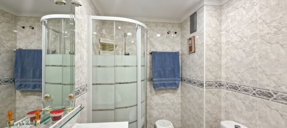 4 bedrooms Apartment in Malaga, Spain No. 137282 40