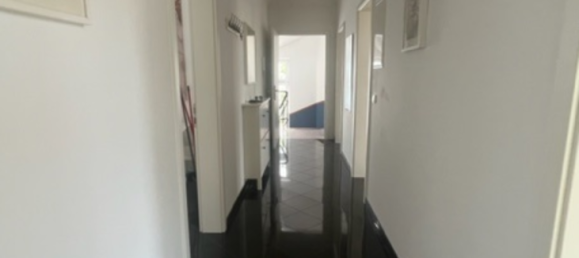 Apartamento de 4 habitaciónes en Frankfurt am Main, Germany No. 30193 2