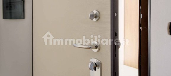 2 bedrooms Apartment in Turin, Italy No. 343431 4