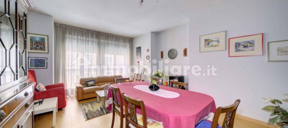 2 bedrooms Apartment in Turin, Italy No. 343431 7