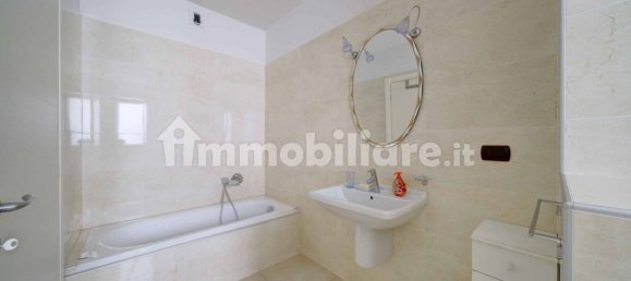 2 bedrooms Apartment in Turin, Italy No. 343431 22