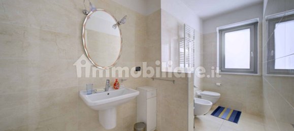 2 bedrooms Apartment in Turin, Italy No. 343431 21
