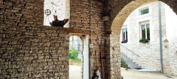 3 bedrooms House in Beaune, France No. 293780 5