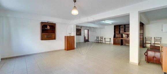 4 bedrooms House in Oliveirinha, Portugal No. 39937 10