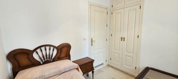 Apartamento de 3 dormitorios en Córdoba, Spain No. 85068 22