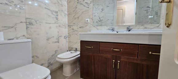 Apartamento de 3 dormitorios en Córdoba, Spain No. 85068 9