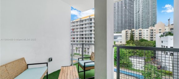 2 Schlafzimmer Gewerbliche Immobilien in Miami, USA, Nr. 614205 3