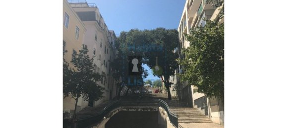 9 bedrooms Building in Lisbon, Portugal No. 102634 14