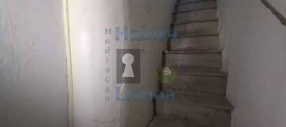 9 bedrooms Building in Lisbon, Portugal No. 102634 23