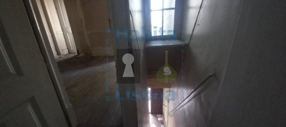 9 bedrooms Building in Lisbon, Portugal No. 102634 35