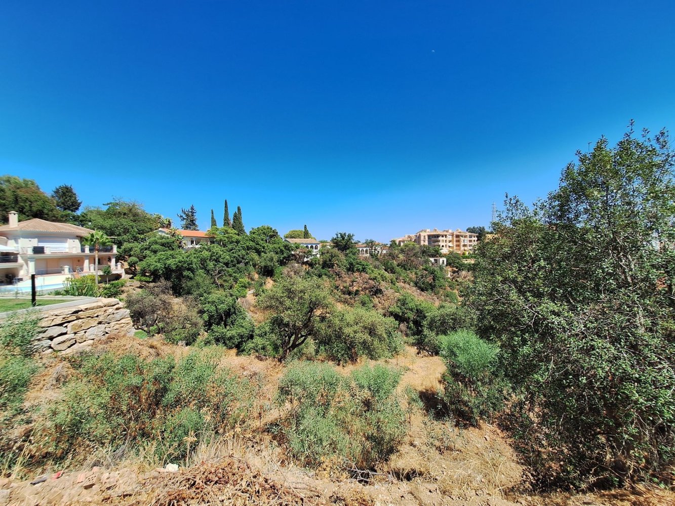  Land in Marbella, Spain No. 136750