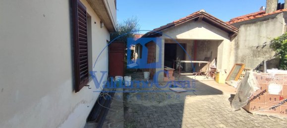 8 rooms House in Reggello, Italy No. 265204 3