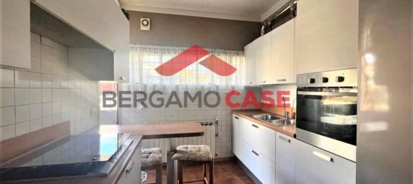 3غرفة شقة في Bergamo, Italy رقم 172103 2