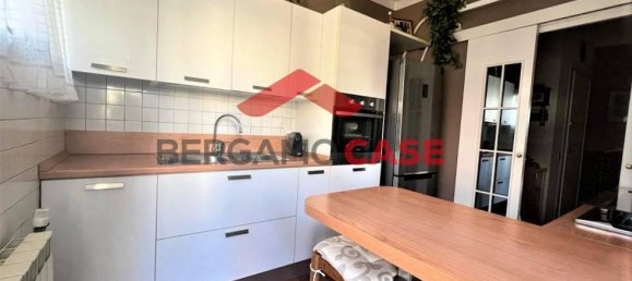 3غرفة شقة في Bergamo, Italy رقم 172103 3