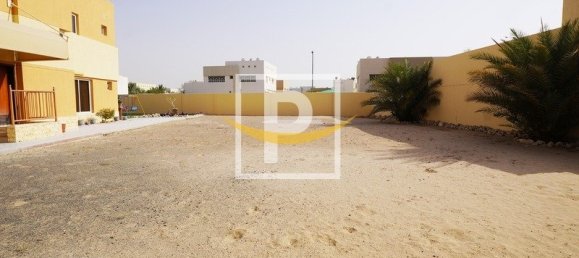 5 bedrooms Villa in Dubai, UAE No. 9341 35